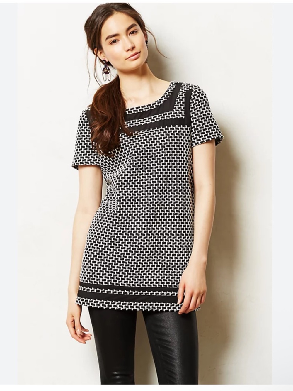 Anthropologie Basketweave Black and White  Short-Sleeve Tunic